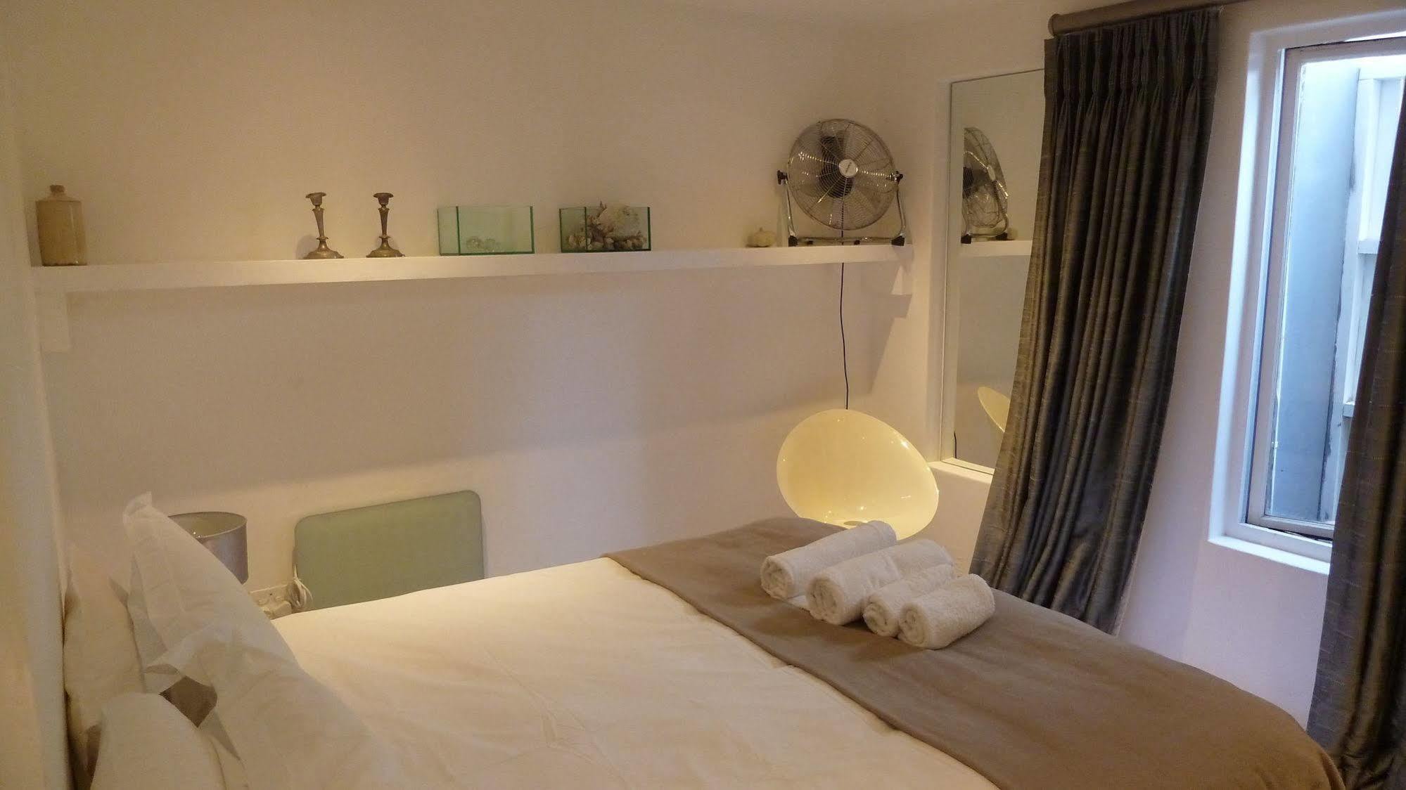 4 On Highworth Apartments And Studios Κέιπ Τάουν Εξωτερικό φωτογραφία