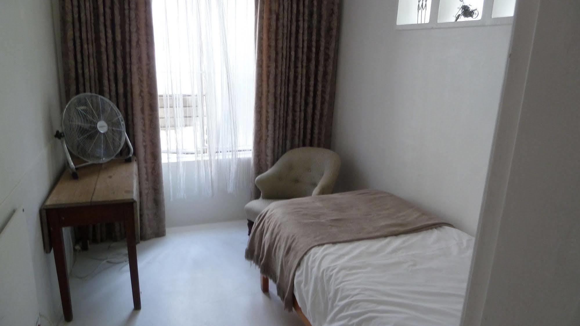 4 On Highworth Apartments And Studios Κέιπ Τάουν Εξωτερικό φωτογραφία